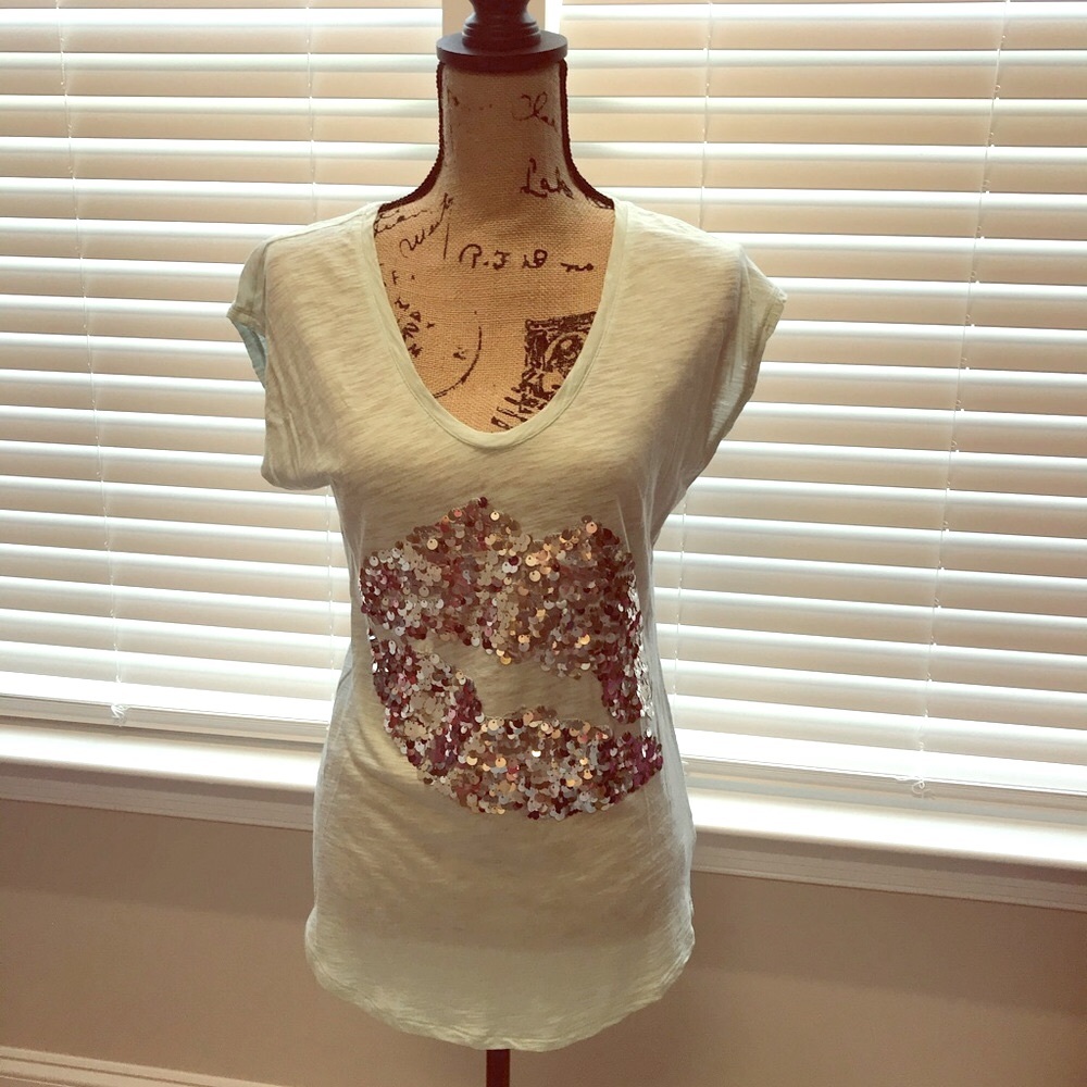 Express sequin lips shirt, s